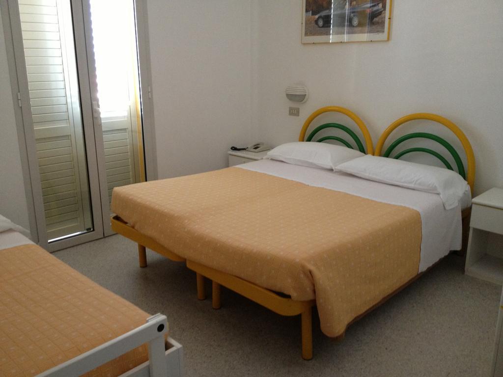 Hotel Vienna Senigallia Værelse billede